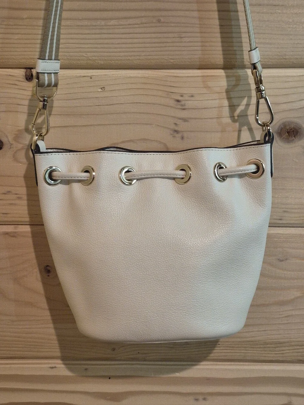 Kate spade new york White Small Bucket Drawstring Crossbody, Detachable Strap